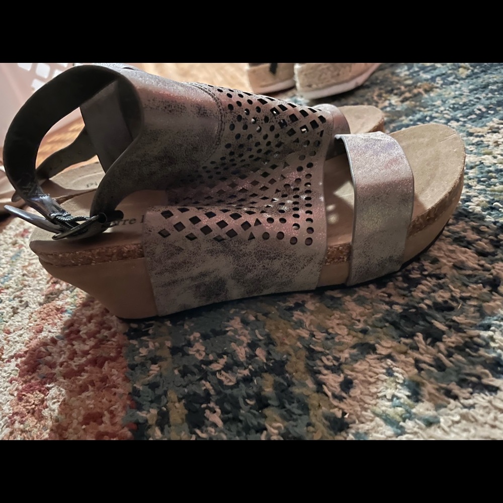Pierre Dumas gladiator wedge